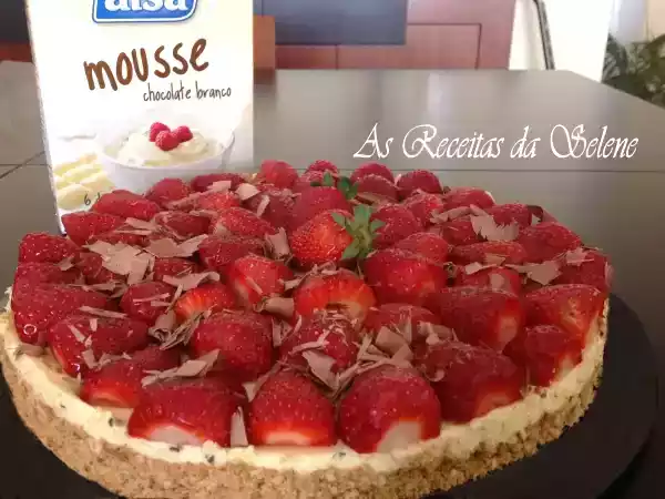 Receita Tarte de chocolate branco com morangos