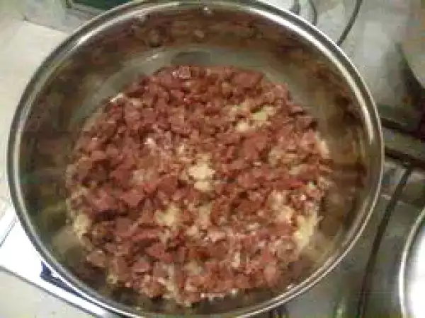 Receita Refogado de calabresa moída