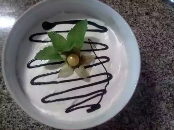 Receita Mousse de chocolate com natas e bolacha champanhe