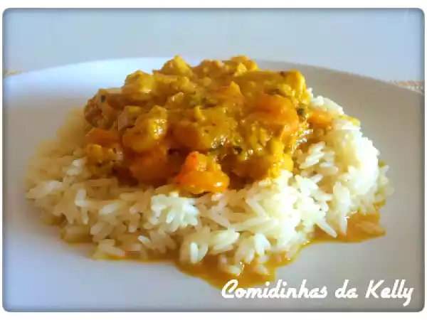 Receita Caril de peixe e camarão