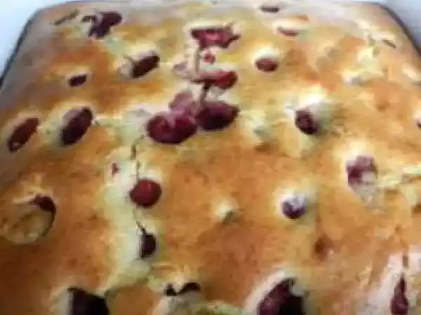 Receita Bolo de chocolate branco e framboesas