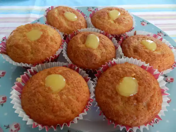 Receita Madalenas com framboesa e lemon curd