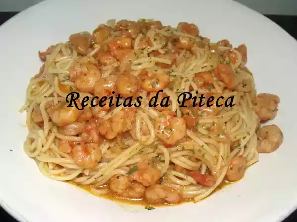 Receita Esparguete com camarão
