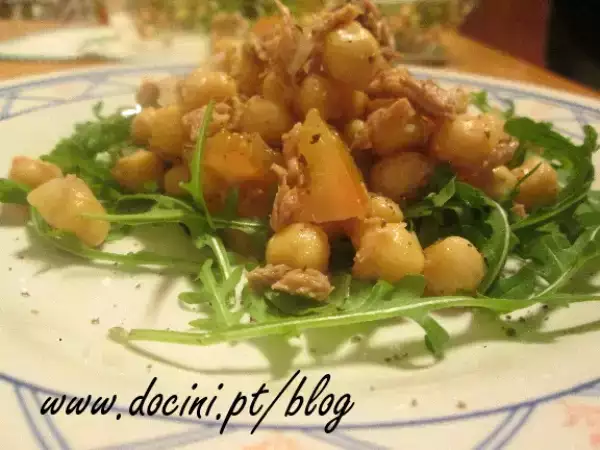 Receita Salada de grão, rúcula e atum