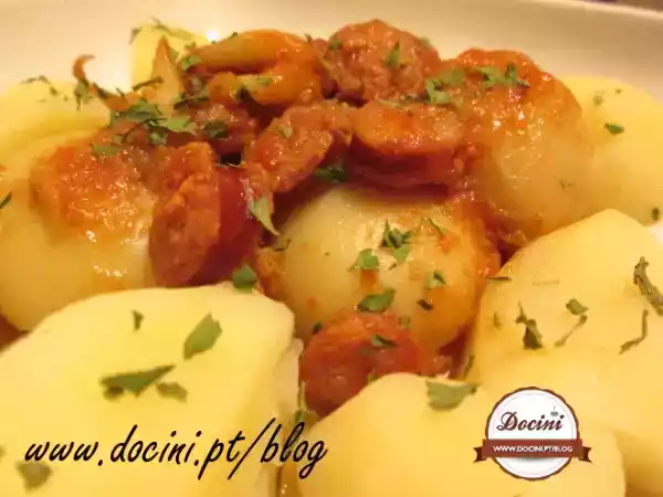 Receita Chocos guisados com linguiça