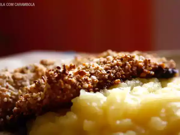 Receita Peixe com castanhas brasileiras e purê de maçã