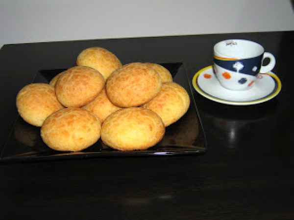 Receita Pãezinhos de queijo tipo mineiro