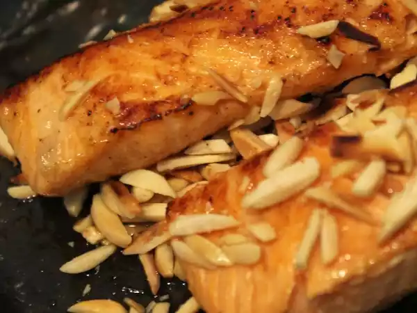 Receita Salmão com laranja {e amêndoas}