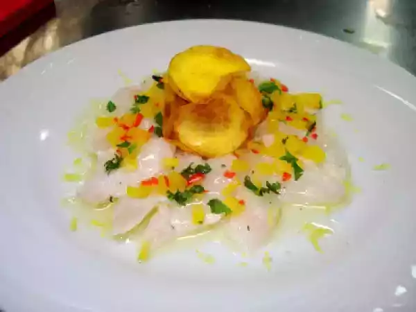 Receita Ceviche de linguado com chips de mandioquinha