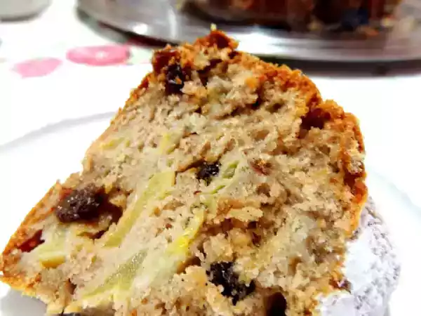 Receita Bolo de maçã, banana, uva passa e canela