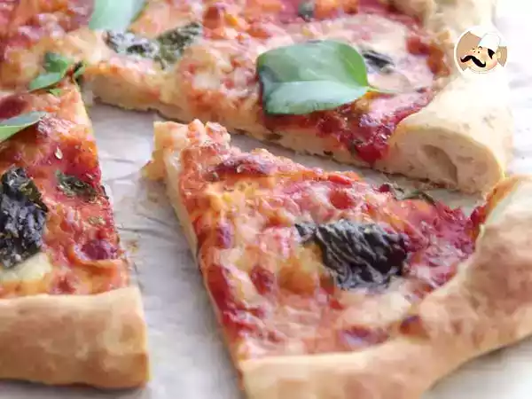 Receita Pizza margarita com massa caseira e fofa