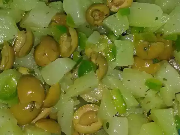 Receita Salada de chuchu