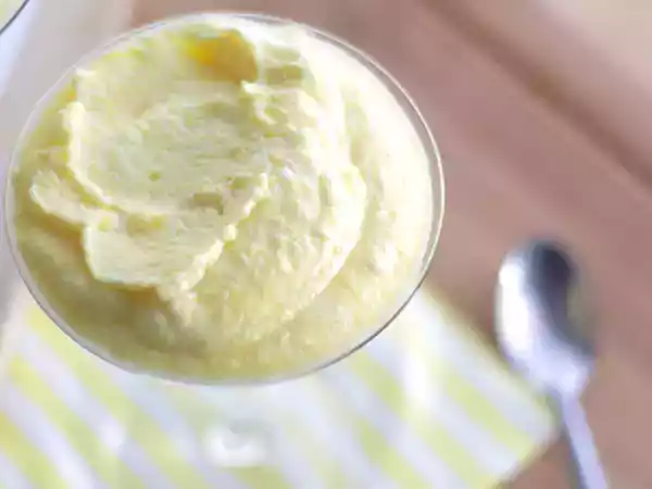 Receita Mousse de manga sem leite condensado: leve e refrescante