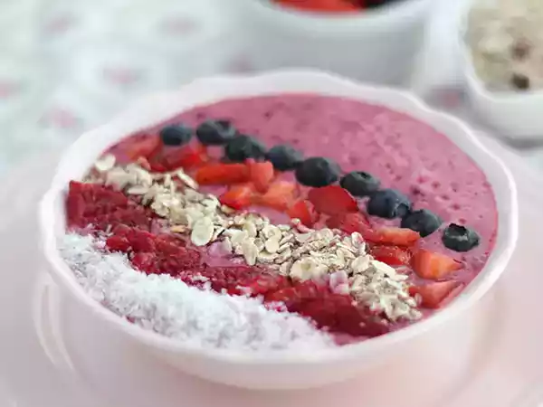 Receita Smoothie bowl de frutos vermelhos