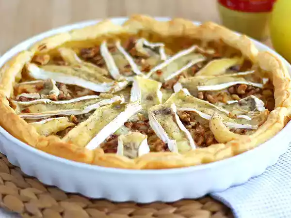 Receita Tarte de queijo camembert e maçã