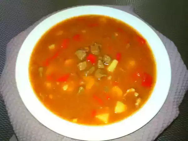 Receita Sopa goulash (húngara)