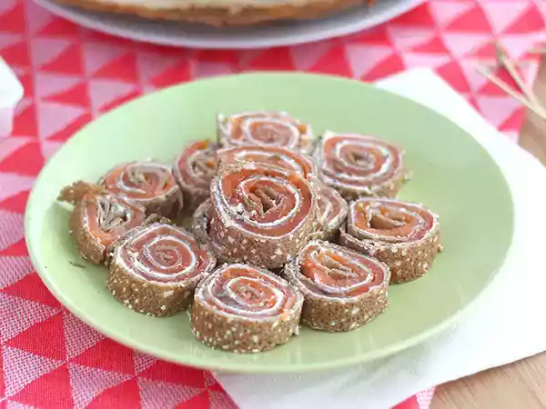 Receita Rocambole de trigo sarraceno e salmão