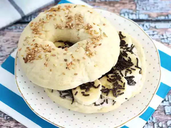 Receita Bagel chocolate e banana