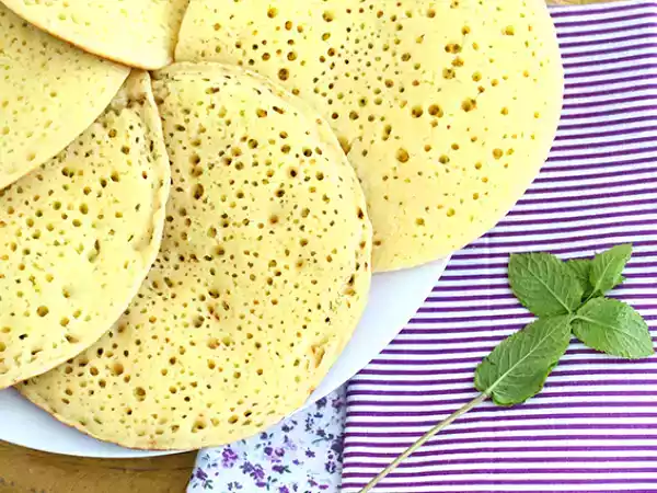 Receita Baghrirs, crepes dos mil furos