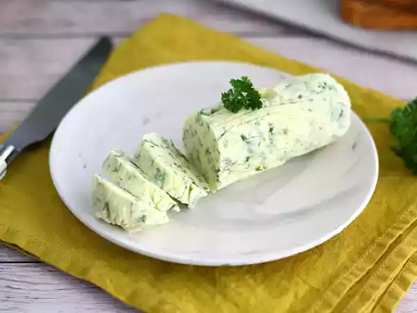 Receita Manteiga aromatizada (manteiga maître d'hôtel)