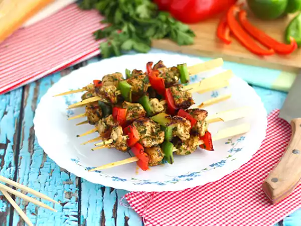 Receita Espetadas (espetinhos) de frango com pimento