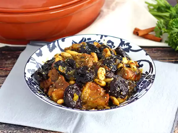 Receita Tajine de cordeiro com ameixas secas (cozido de cordeiro)