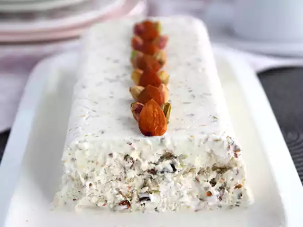 Receita Sorvete nougat (gelado de avelã e mel)