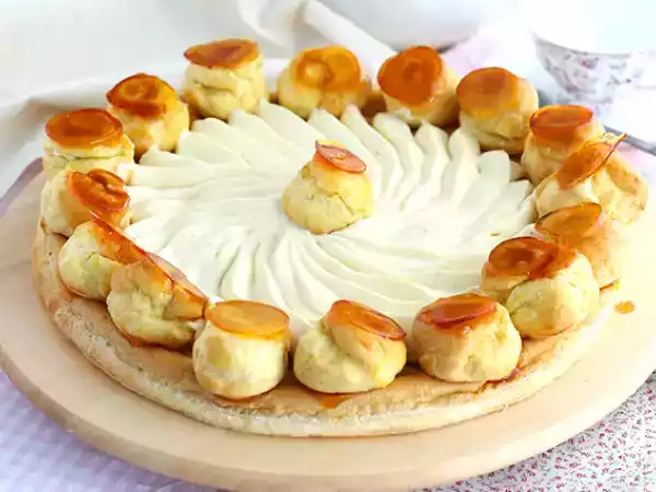 Receita Tarte saint honoré / tarte santo honório (tarte francesa com massa folhada e choux recheados)