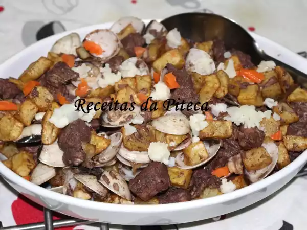 Receita Carne de perú à alentejana