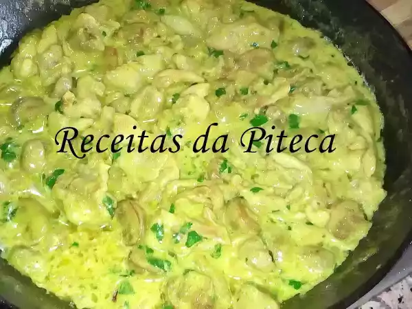 Receita Frango com cogumelos em molho de caril e açafrão das ìndias