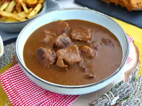 Receita Carne de panela com cerveja - carbonnade flamande