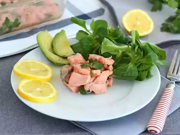 Receita Salmão marinado no limão