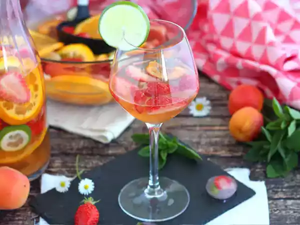 Receita Sangria de vinho branco (sangria branca)