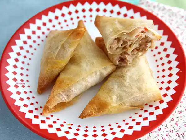 Receita Chamuça de atum e tomate