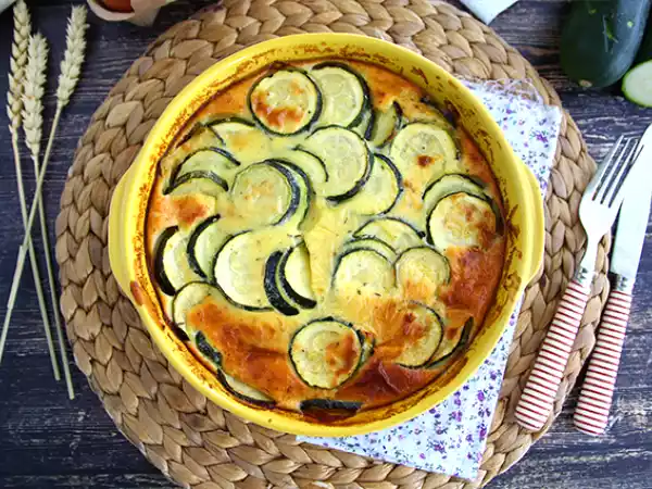 Receita Gratinado de curgetes e queijo de cabra (clafoutis salgado)