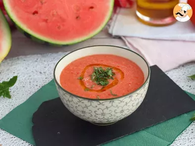 Sopa fria de melancia e tomate