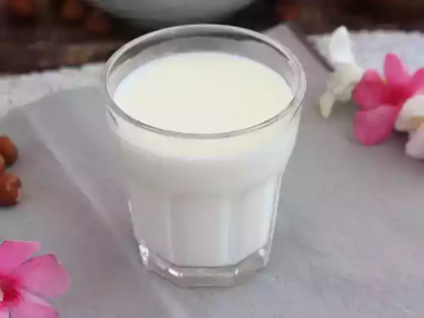 Receita Leite de amêndoas caseiro (sem lactose)
