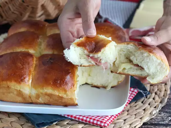 Receita Pão recheado queijo e presunto