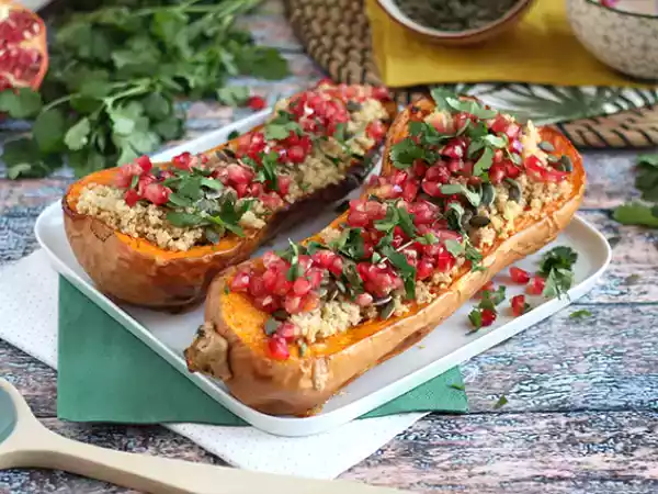 Receita Abóbora recheada com quinoa e romã