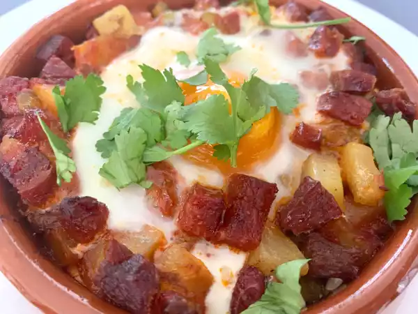 Receita Ovos flamencos (ovos à la flamenca)