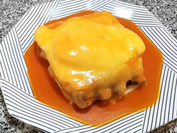 Receita Francesinha à moda do porto ii