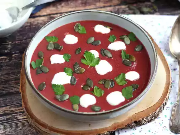 Receita Sopa de beterraba (colorida e saudável)