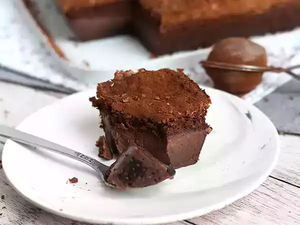 Receita Bolo mágico de chocolate fácil