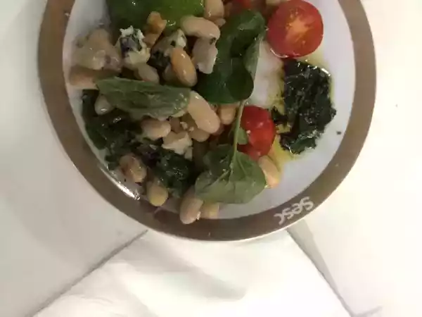 Receita Salada de base invertida