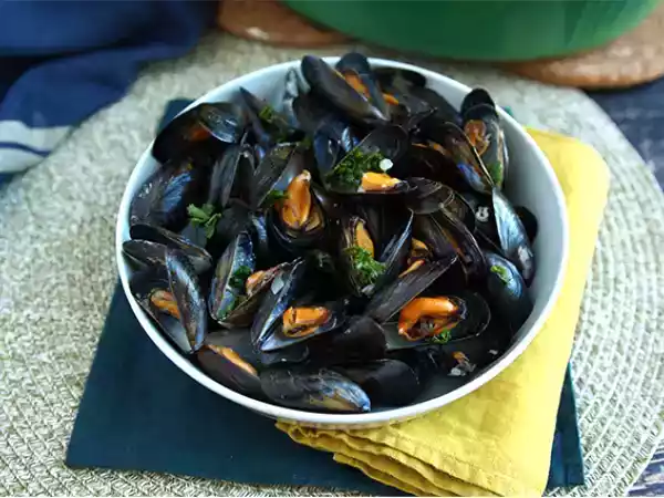 Receita Como preparar mexilhões com cidra?