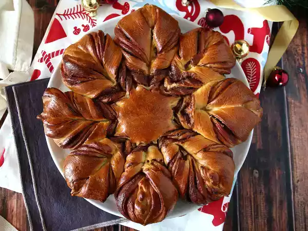 Receita Brioche estrela de natal recheada com nutella