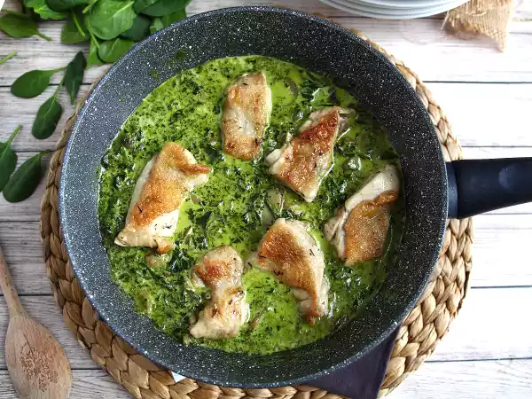 Receita Frango com molho cremoso de espinafre e cogumelo
