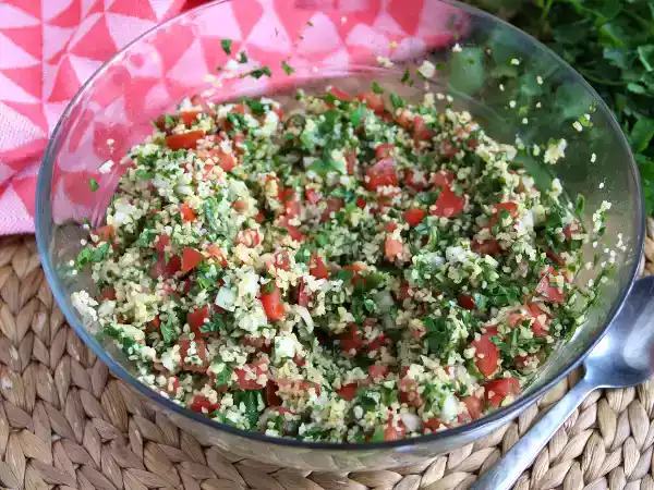 Receita Tabulé libanês, salada fácil e muito refrescante