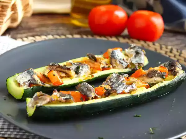 Receita Como fazer curgete (abobrinha) recheada de sardinha?