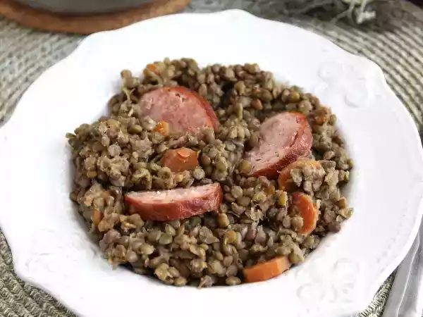 Receita Lentilha com salsicha defumada